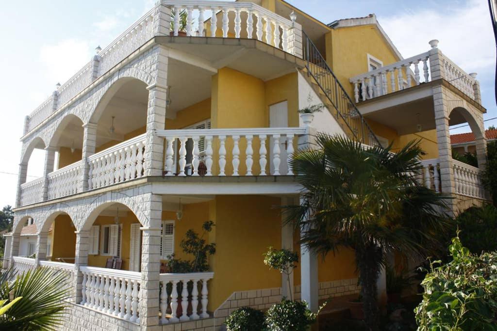 Apartmen Karmen 2 Trogir Eksteriør billede