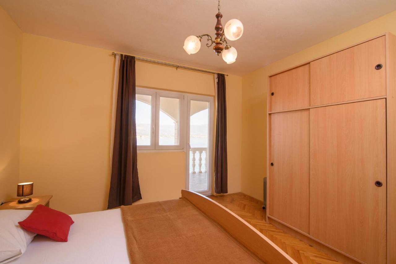 Apartmen Karmen 2 Trogir Eksteriør billede